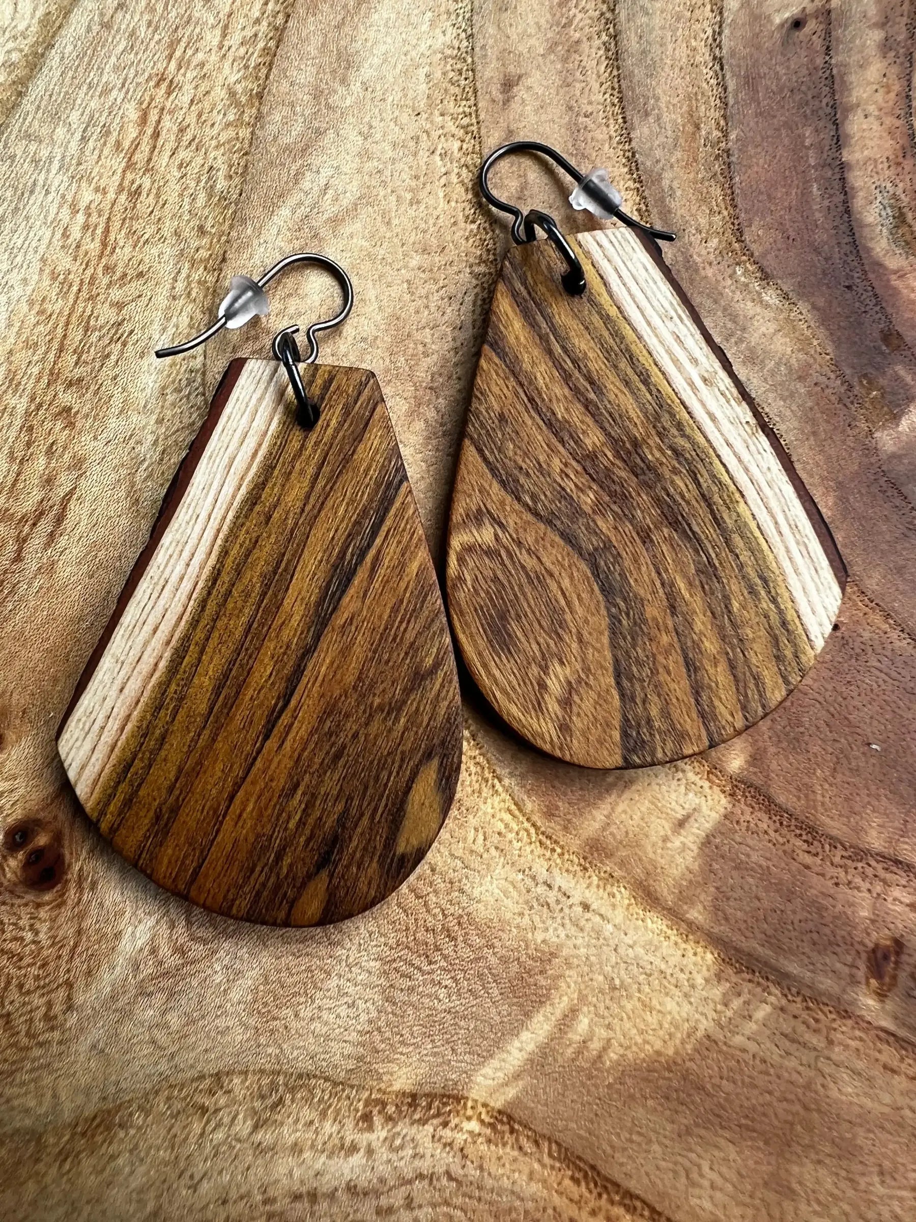 Redbud Earrings | Medium | Ronin Machinewerks