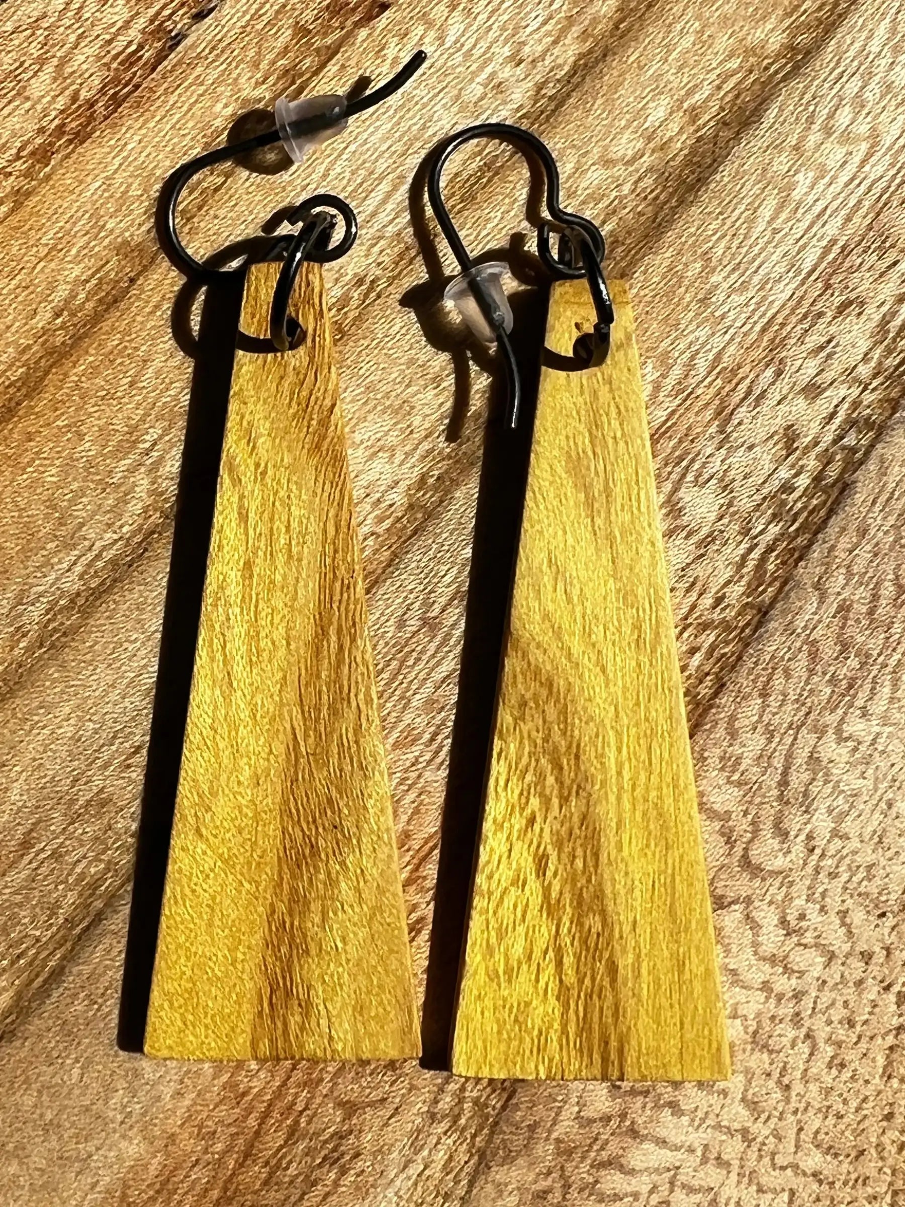 Mulberry Earrings | Medium | Ronin Machinewerks