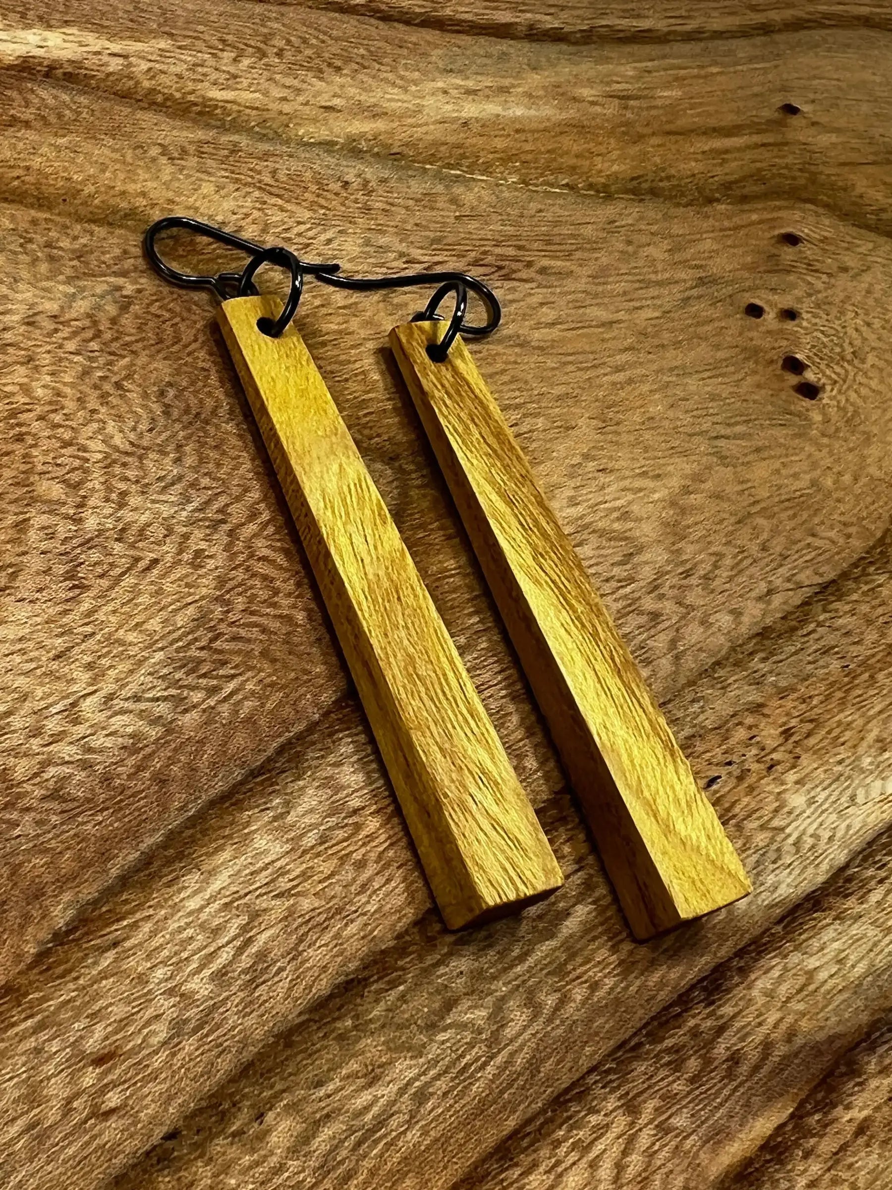 Mulberry Earrings | Medium | Ronin Machinewerks