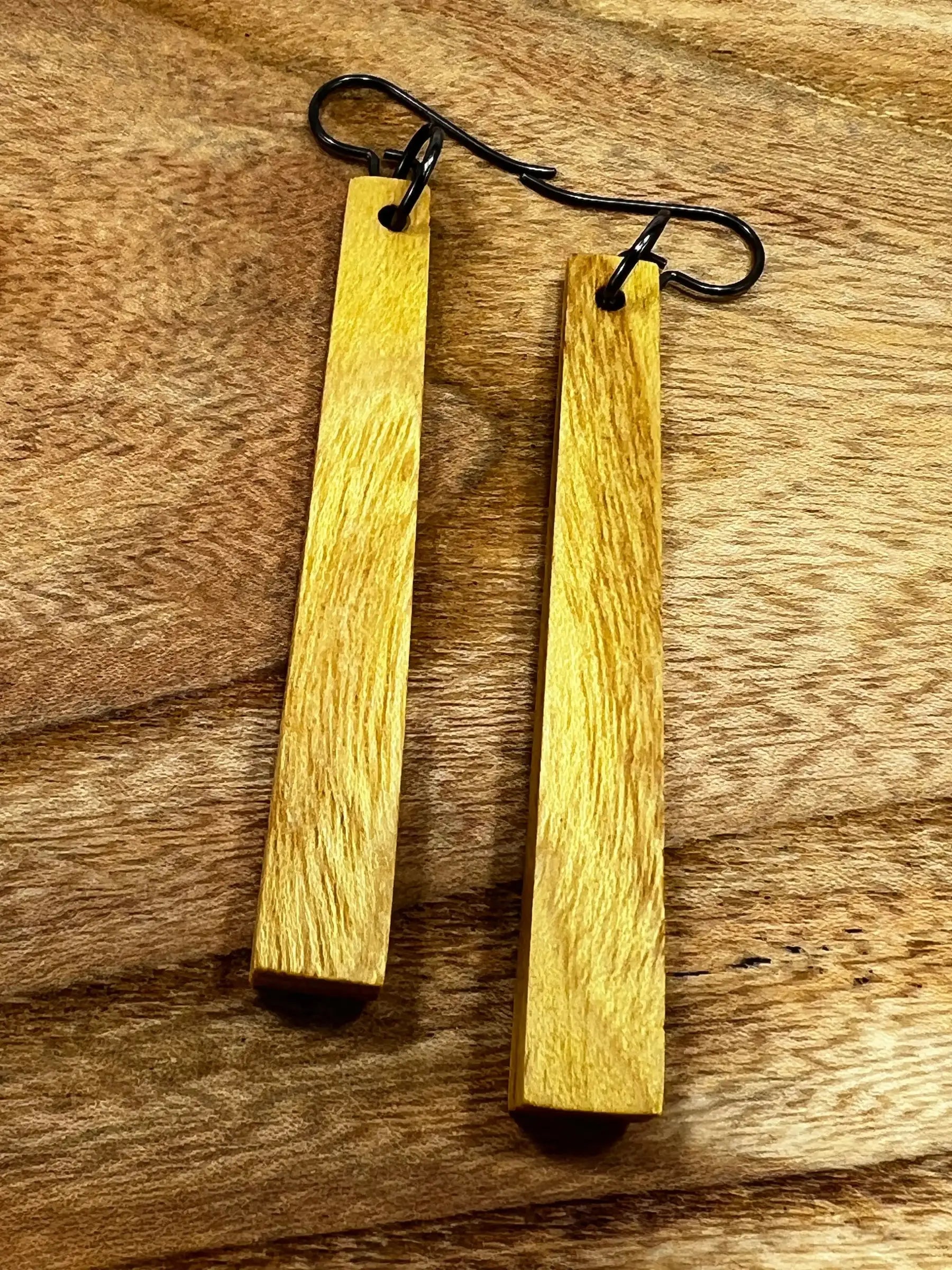 Mulberry Earrings | Medium | Ronin Machinewerks