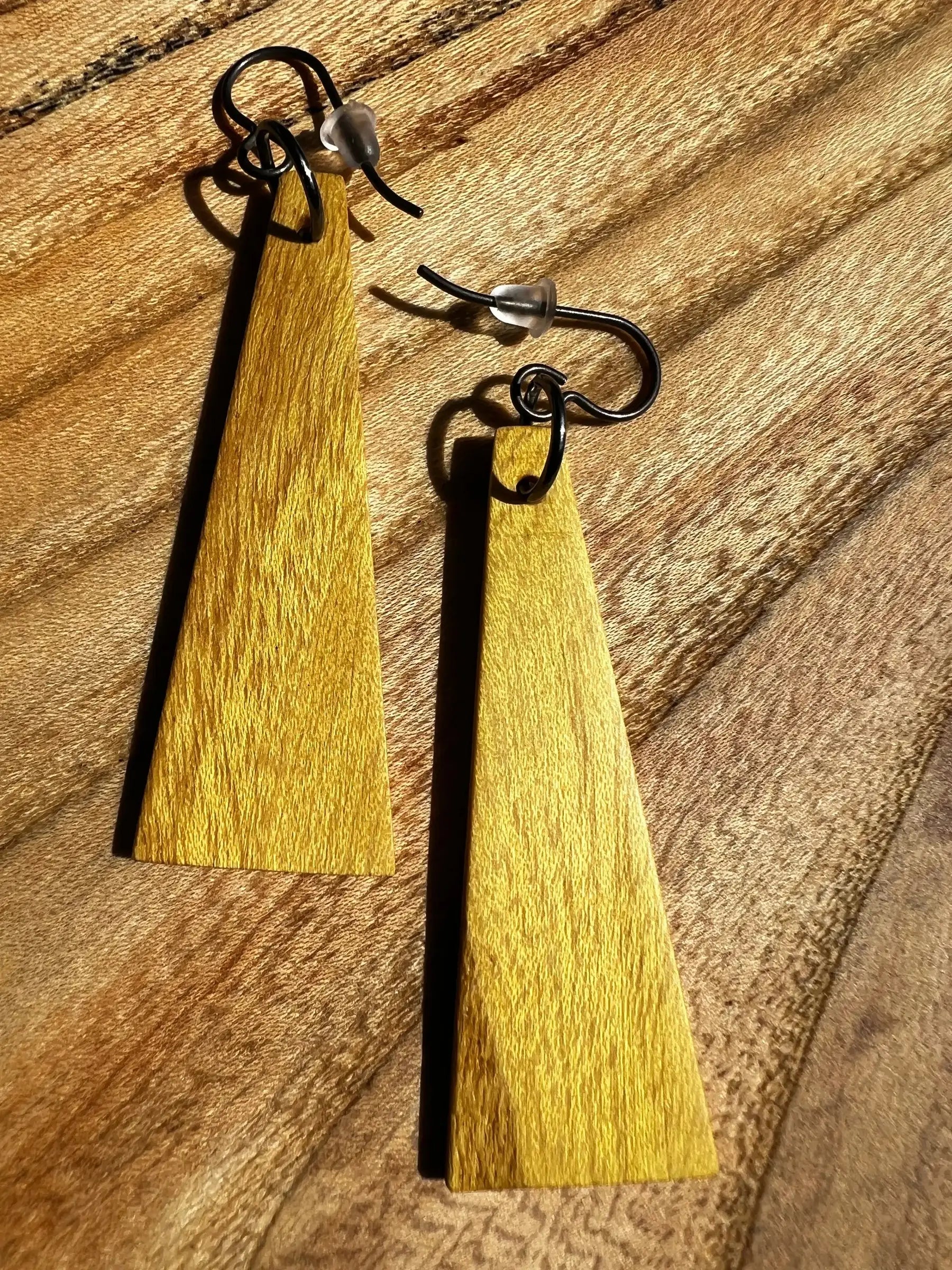 Mulberry Earrings | Medium | Ronin Machinewerks